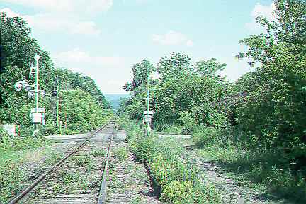 One track on rail line, Williamstown-North Adams (26 kB JPEG)