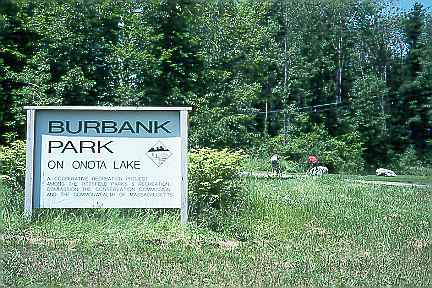 Entrance to Burbank Park, Pittsfield (35 kB JPEG)